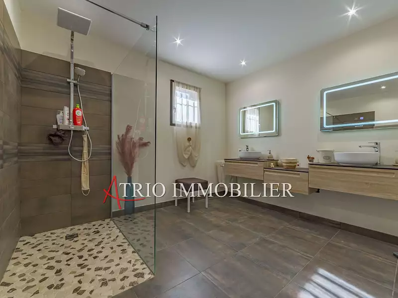 Maison, 160 m²