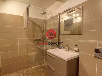 Maison, 165 m²