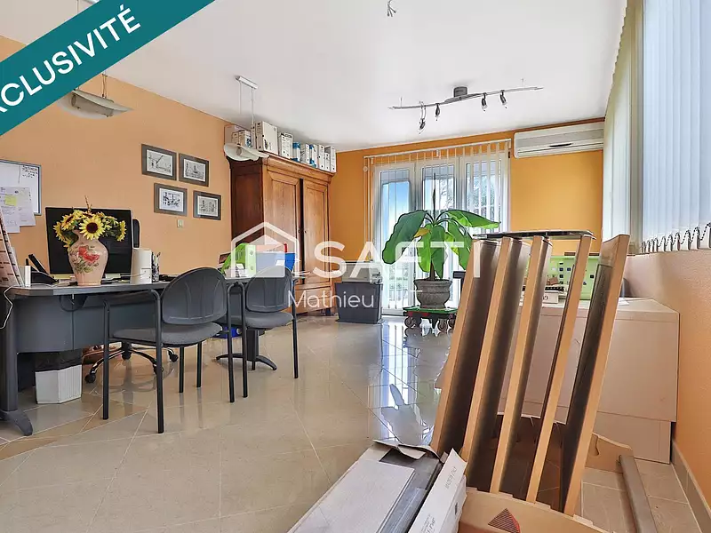 Maison, 166 m²