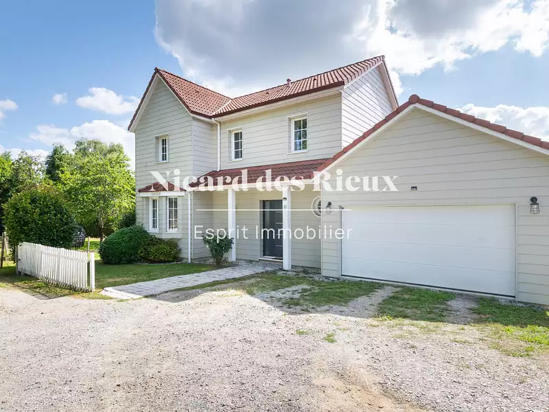 Maison, 117 m²