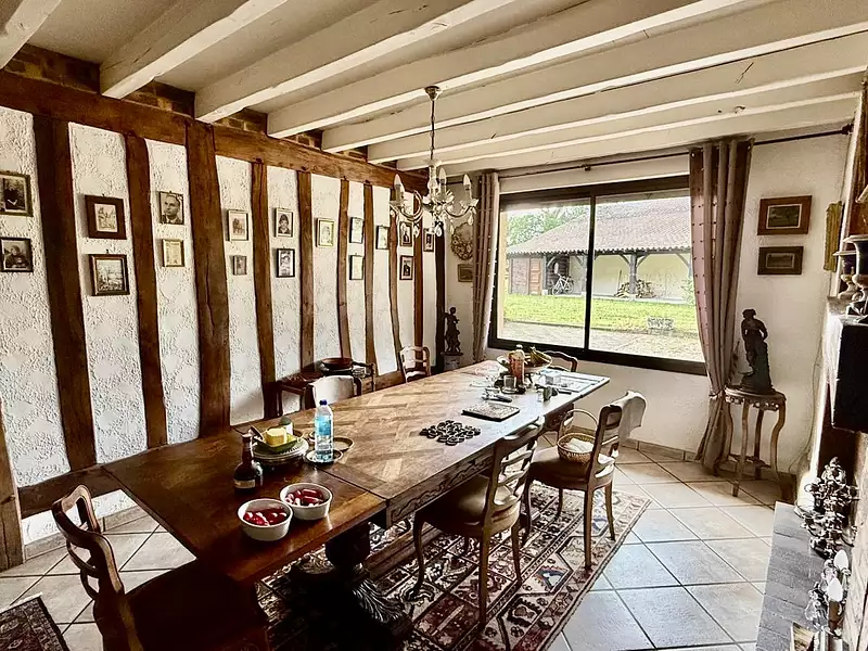 Maison, 245 m²