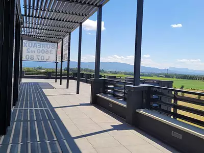 Immeuble, 3 600 m²