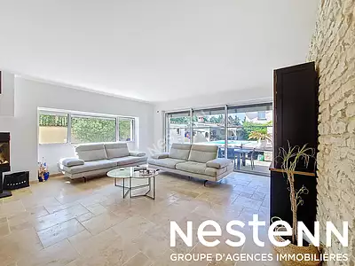 Maison, 230 m²