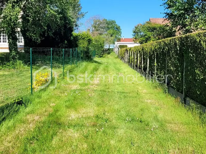 Terrain, 1 127 m²