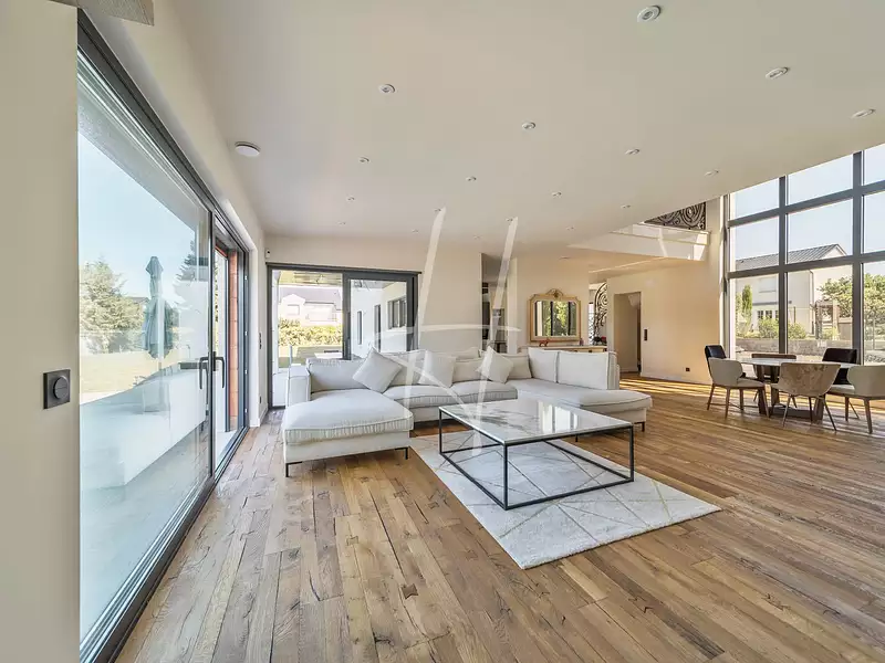 Maison, 274 m²
