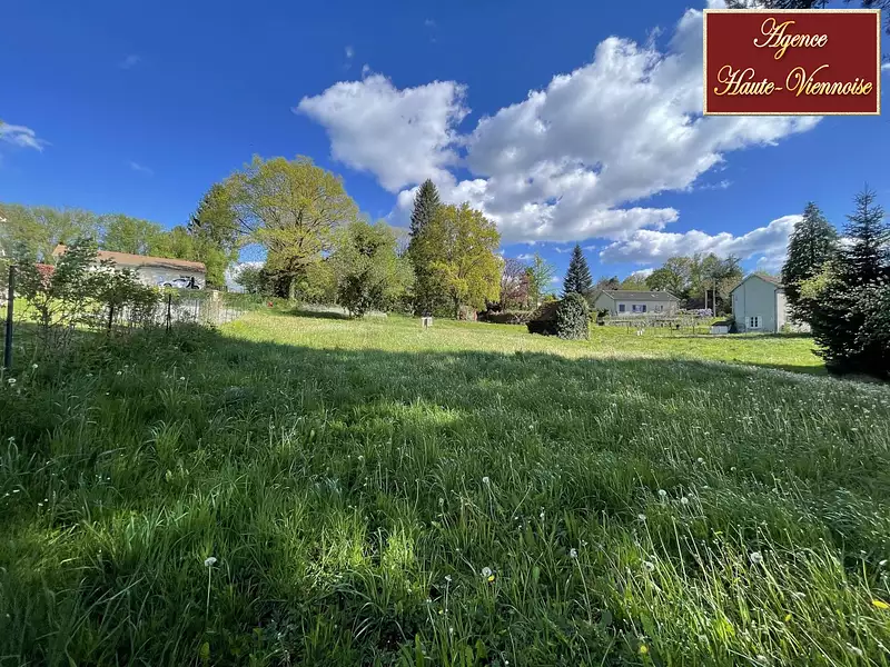 Terrain, 1 559 m²