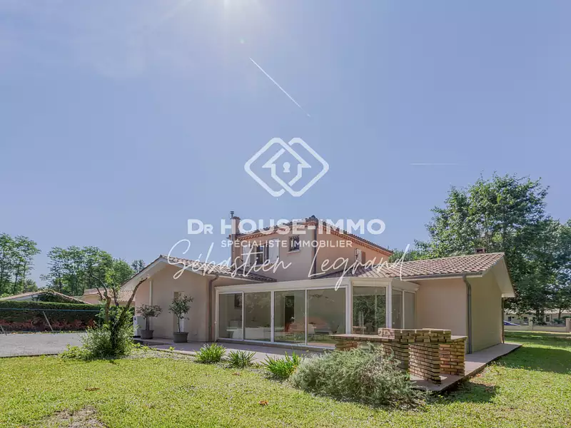 Maison, 177 m²