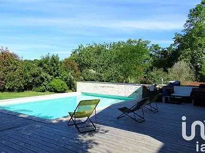 Maison, 329 m²