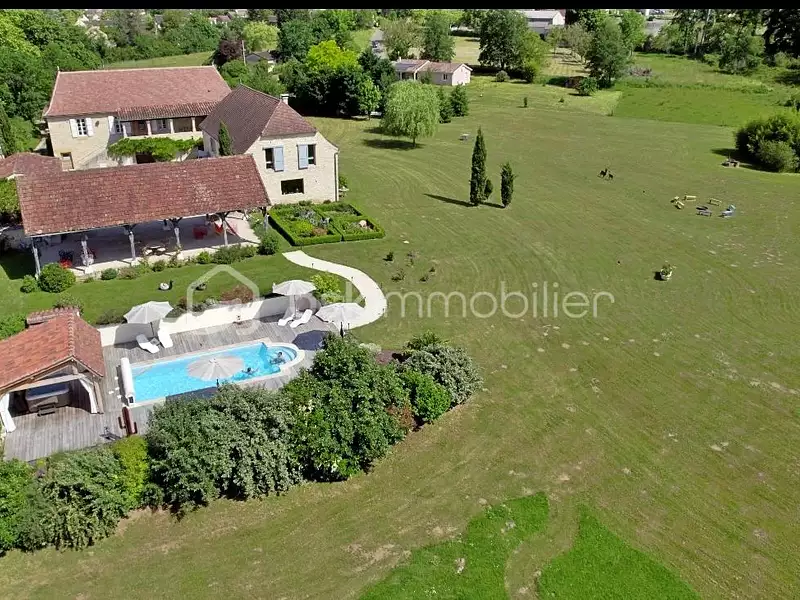 Maison, 361 m²