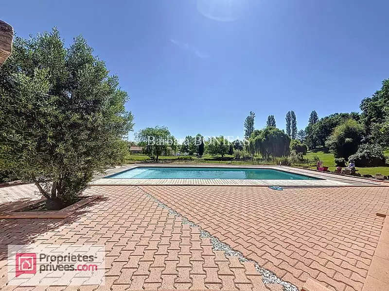 Maison, 384 m²