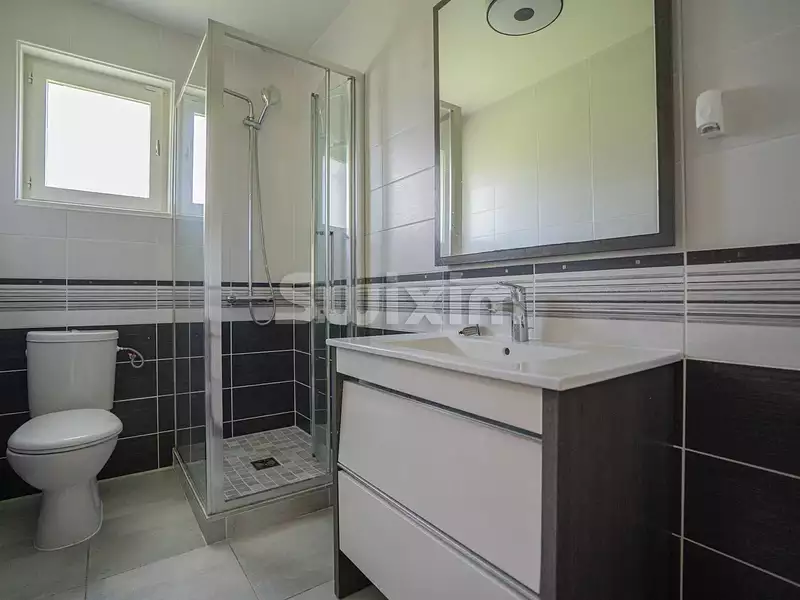 Maison, 223 m²