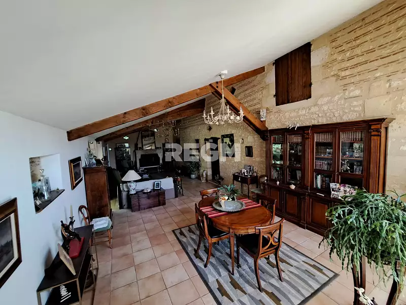 Maison, 264 m²