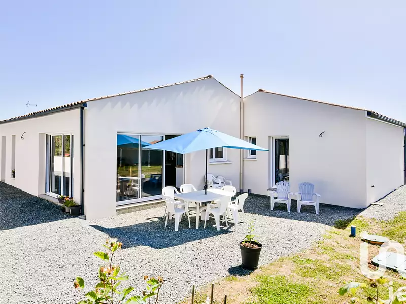 Maison, 122 m²