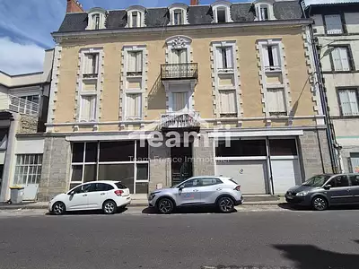 Immeuble, 700 m²