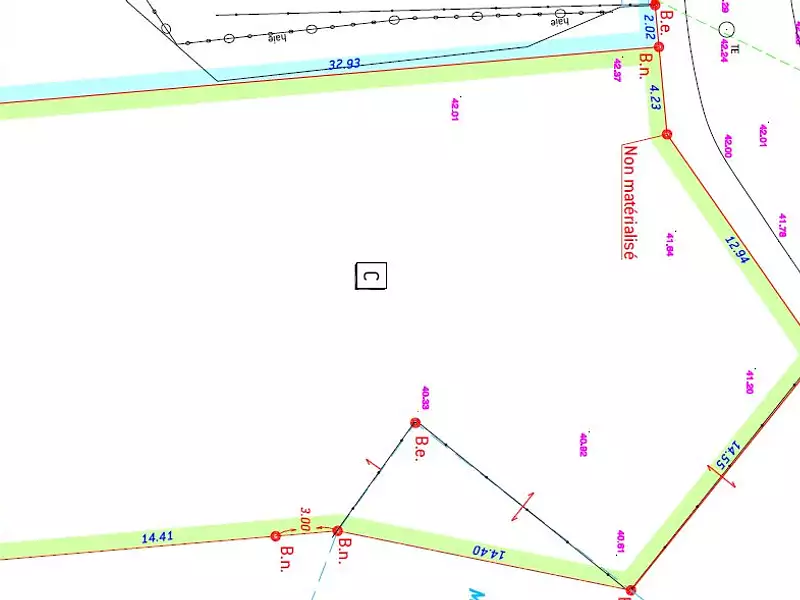 Terrain, 836 m²