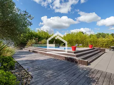 Maison, 250 m²