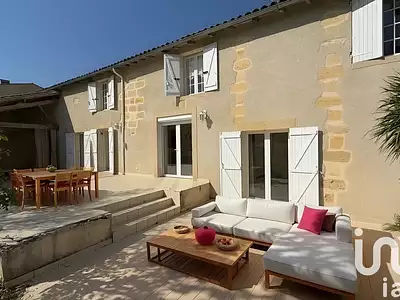 Maison, 323 m²