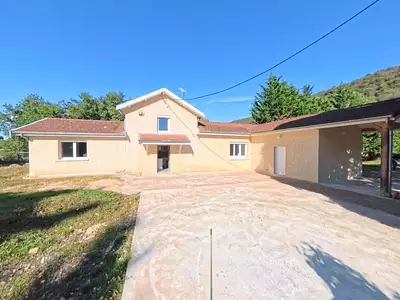 Maison, 94 m²