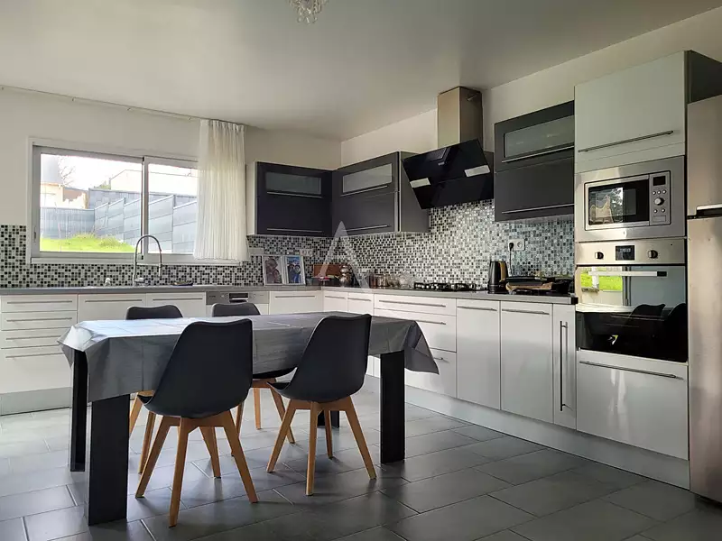 Maison, 115 m²