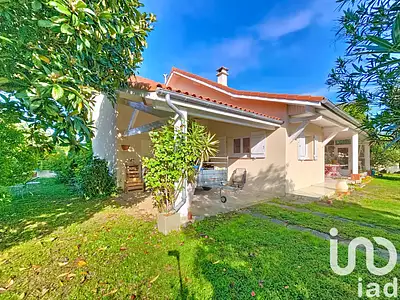Maison, 166 m²