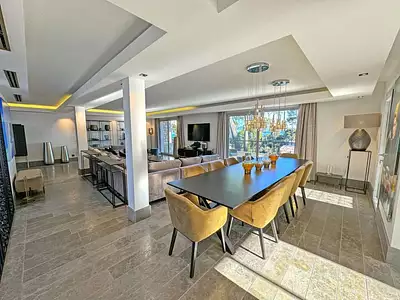 Maison, 220 m²