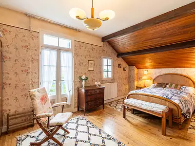Maison, 240 m²