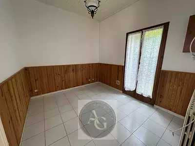 Immeuble, 290 m²