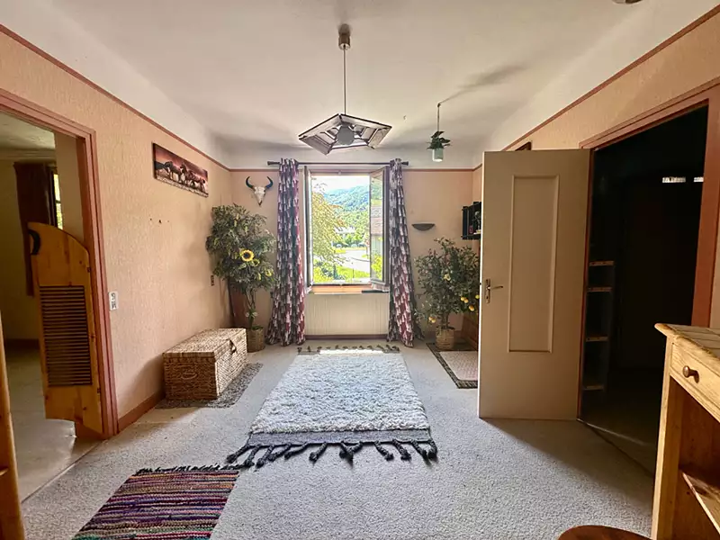 Maison, 196 m²