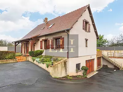 Maison, 205 m²