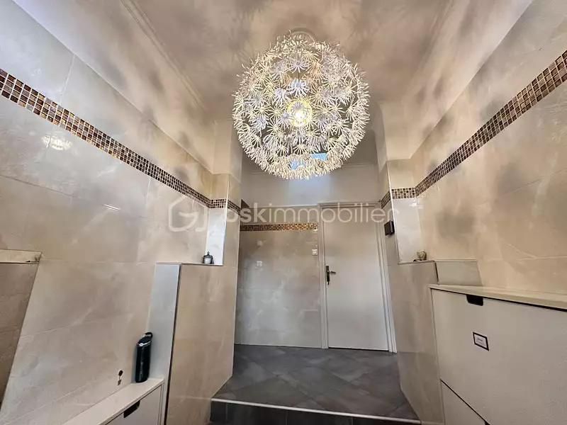 Maison, 185 m²
