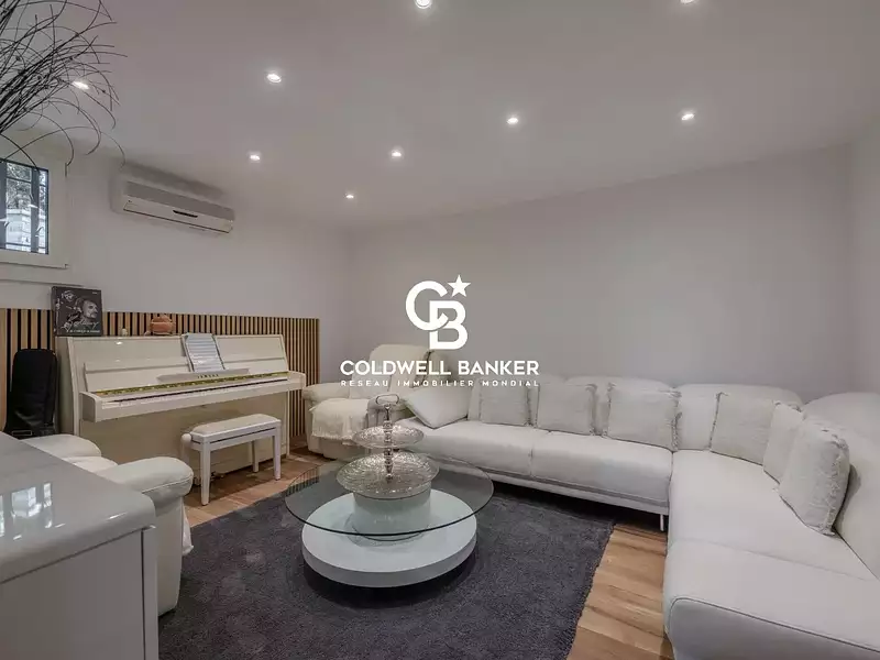 Maison, 280 m²