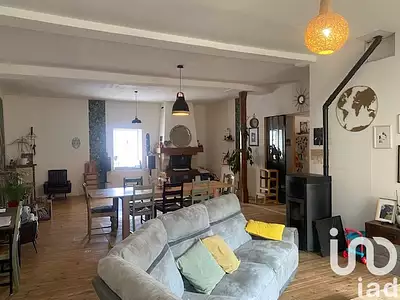 Maison, 196 m²