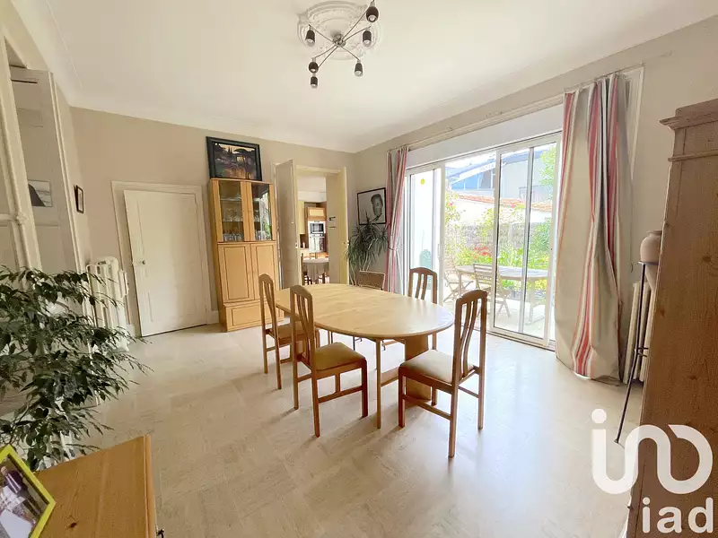 Maison, 192 m²