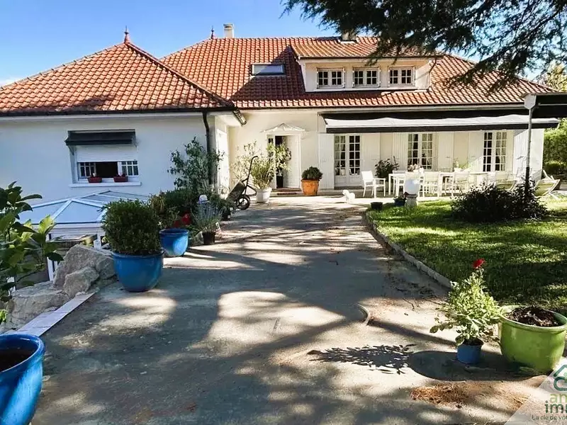 Maison, 295 m²