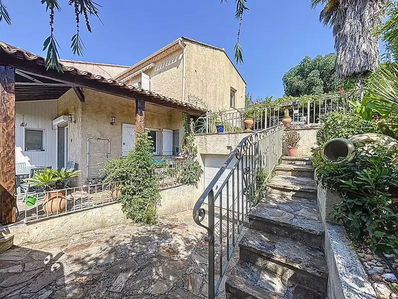 Maison, 105,68 m²