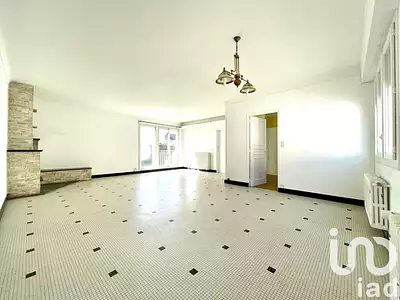 Immeuble, 220 m²