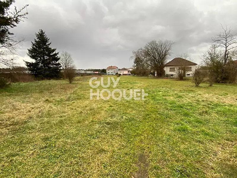 Terrain, 4 387 m²
