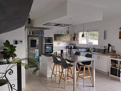 Maison, 176 m²