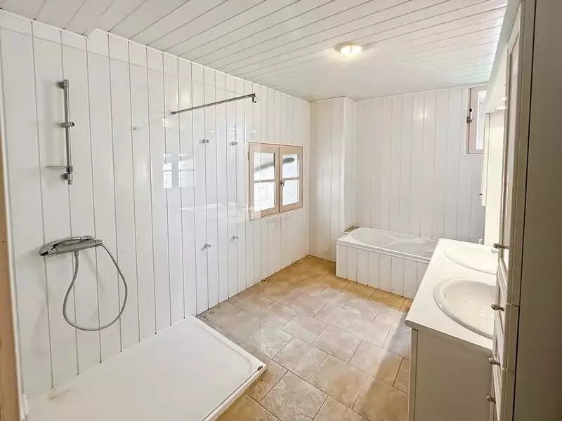 Maison, 160 m²