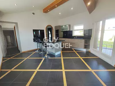 Appartement, 156,28 m²