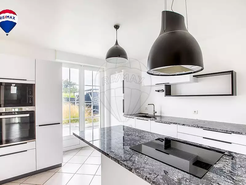 Maison, 170 m²
