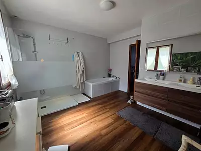 Maison, 176 m²