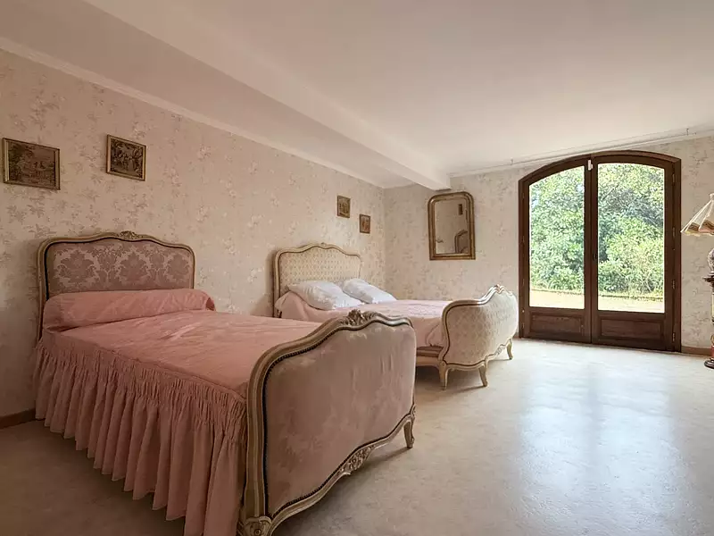 Maison, 245 m²