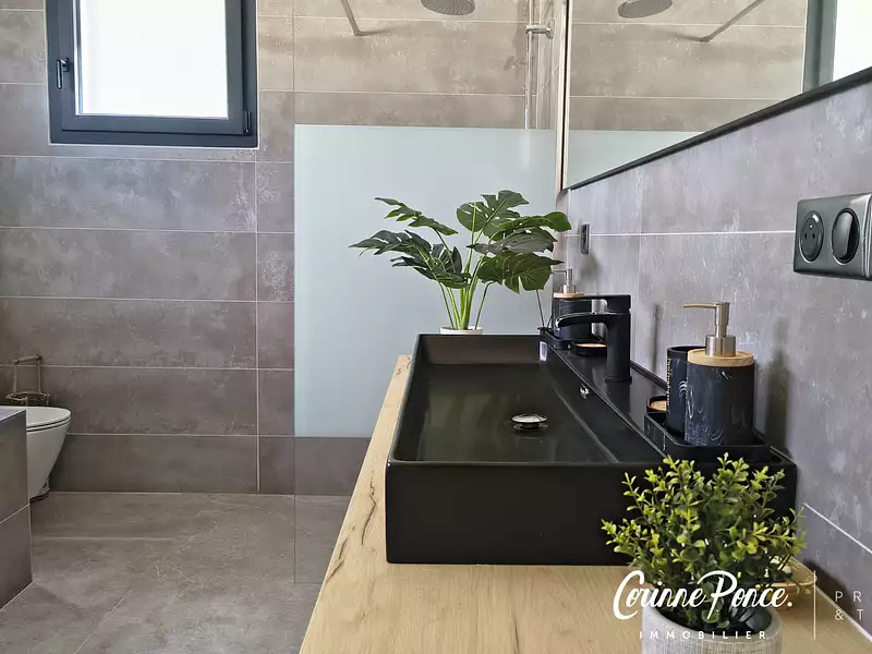 Maison, 332 m²