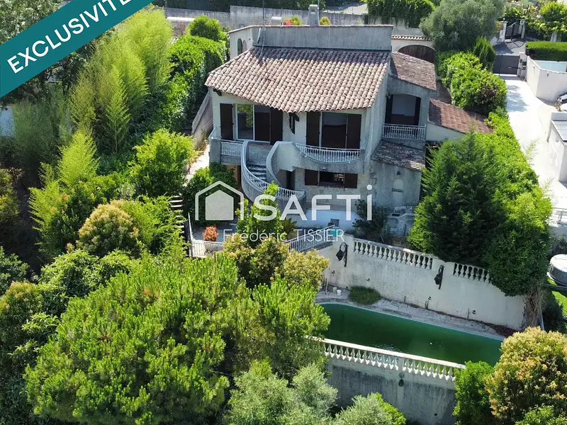 Maison, 177 m²