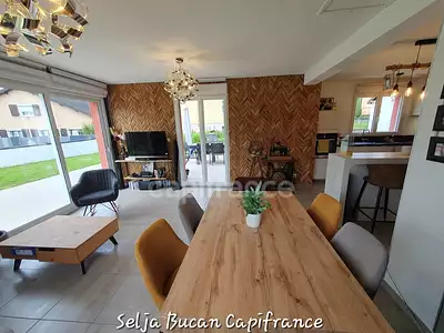 Maison, 105 m²
