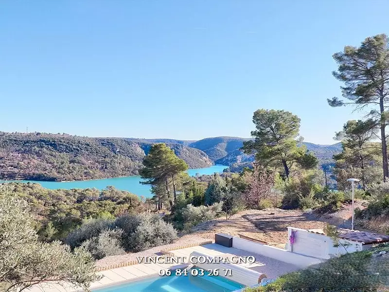 Maison, 230 m²