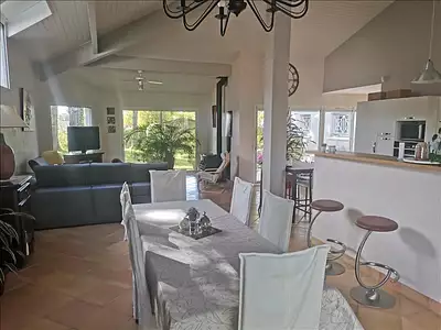 Maison, 215 m²
