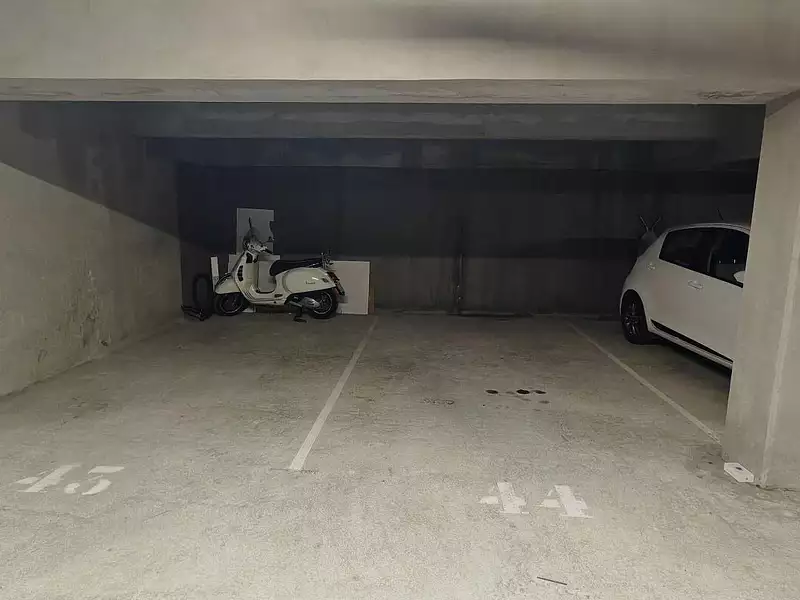 Parking, 13 m²