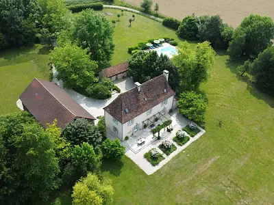 Maison, 243 m²